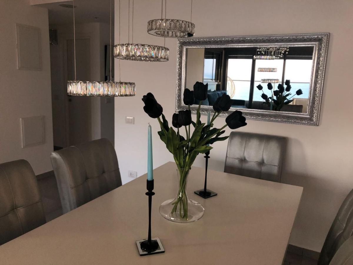 Panorama Apartment " City Garden " Bat Yam Esterno foto