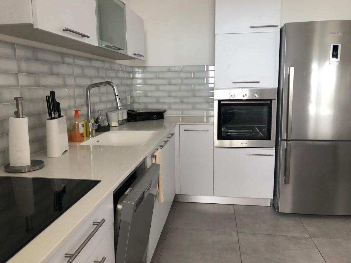 Panorama Apartment " City Garden " Bat Yam Esterno foto