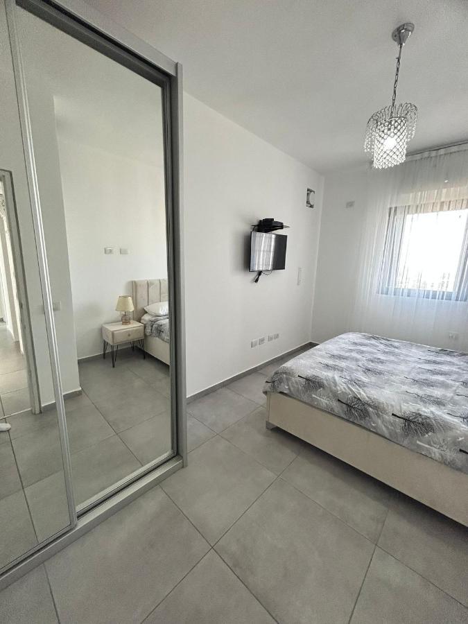 Panorama Apartment " City Garden " Bat Yam Esterno foto